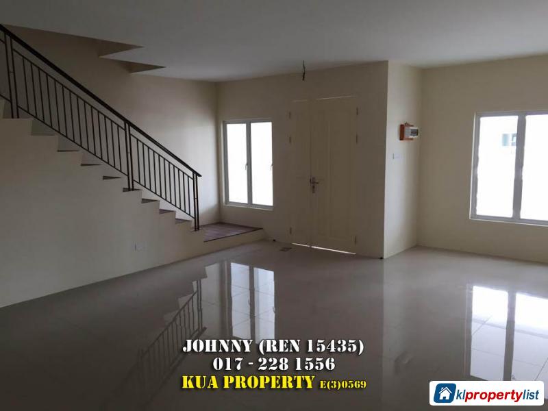 4 bedroom 2-sty Terrace/Link House for sale in Kuching - image 2