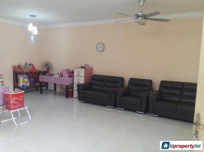 4 bedroom 2-sty Terrace/Link House for sale in Kuching - image 2