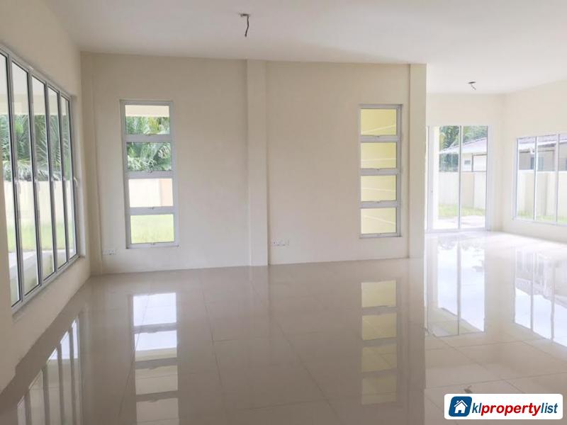 4 bedroom Semi-detached House for sale in Kuching - image 3