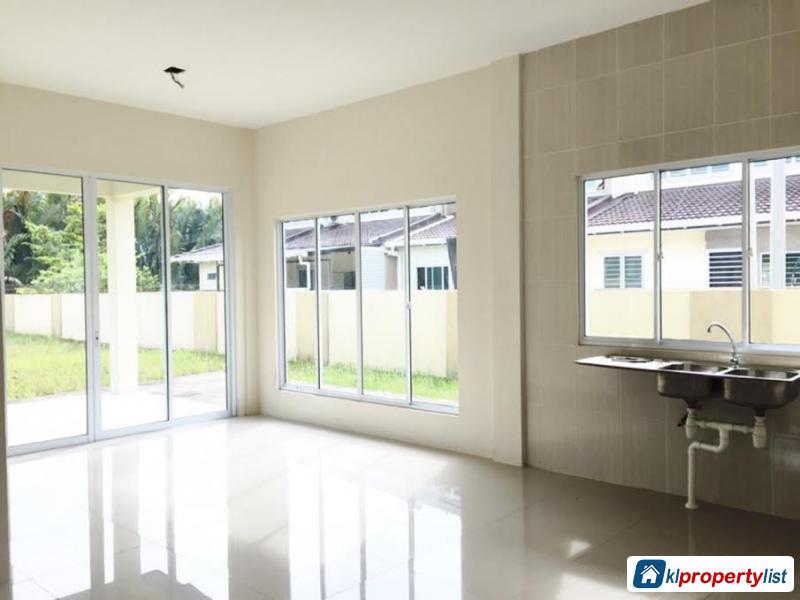 4 bedroom Semi-detached House for sale in Kuching - image 4