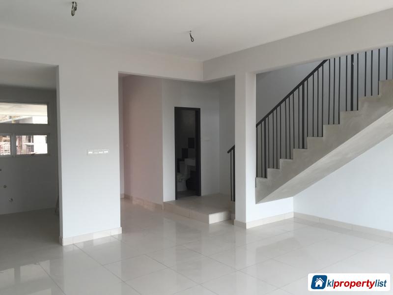 4 bedroom 3-sty Terrace/Link House for sale in Ampang - image 2