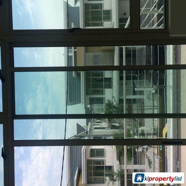 4 bedroom Semi-detached House for sale in Jenjarom - image 3