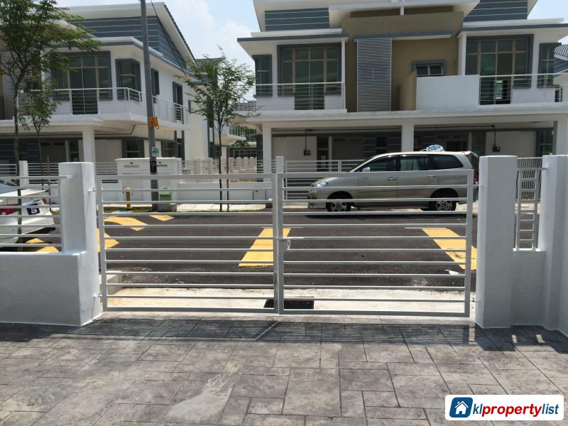 4 bedroom Semi-detached House for sale in Jenjarom - image 5