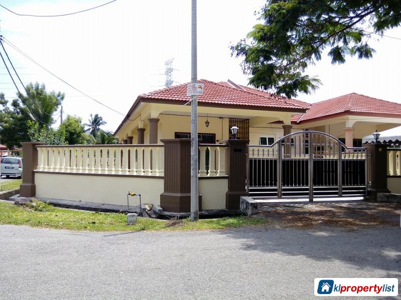 4 bedroom Semi-detached House for sale in Muar - image 2