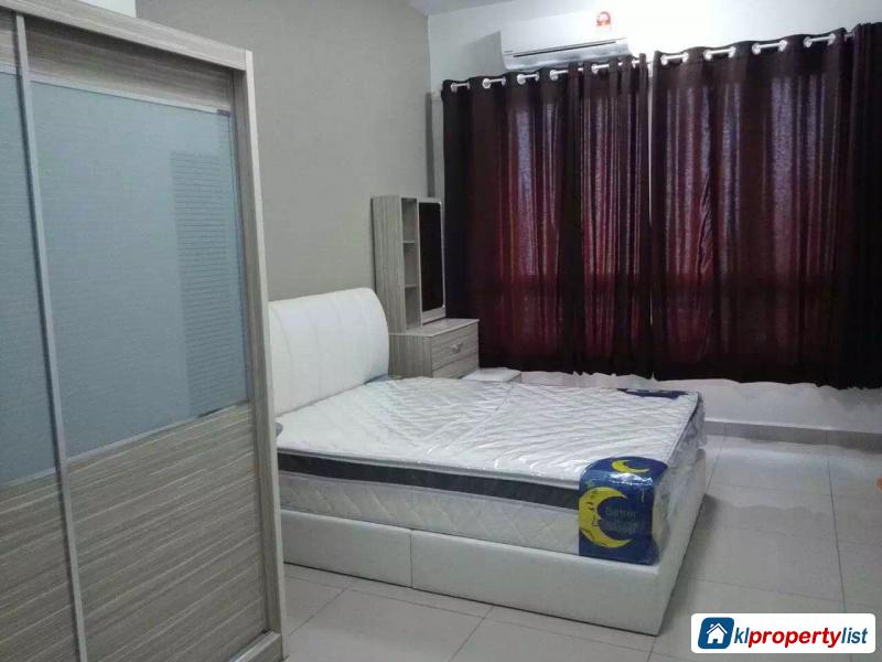 3 bedroom Condominium for sale in Greenlane