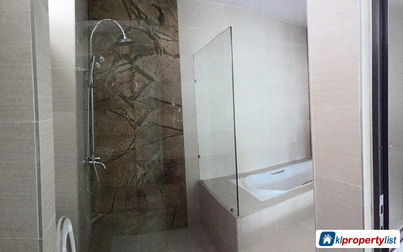 6 bedroom Semi-detached House for sale in Kajang - image 2