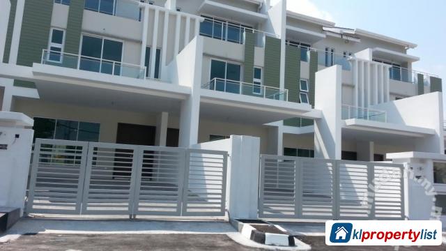 6 bedroom 3-sty Terrace/Link House for sale in Georgetown - image 1