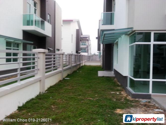6 bedroom Semi-detached House for sale in Klang in Malaysia