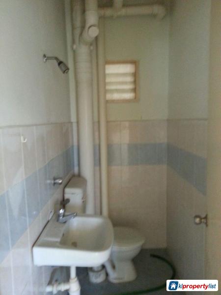 5 bedroom Condominium for sale in Seri Kembangan - image 5
