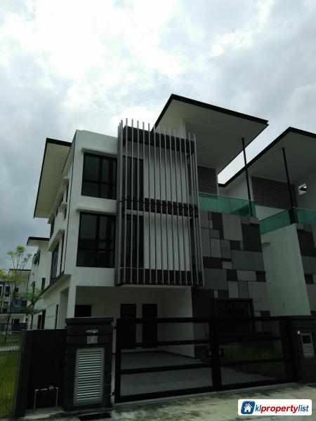 7 bedroom Semi-detached House for sale in Kajang