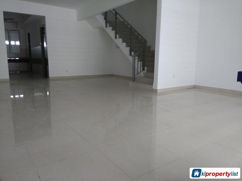 Picture of 5 bedroom 2.5-sty Terrace/Link House for sale in Seremban in Negeri Sembilan
