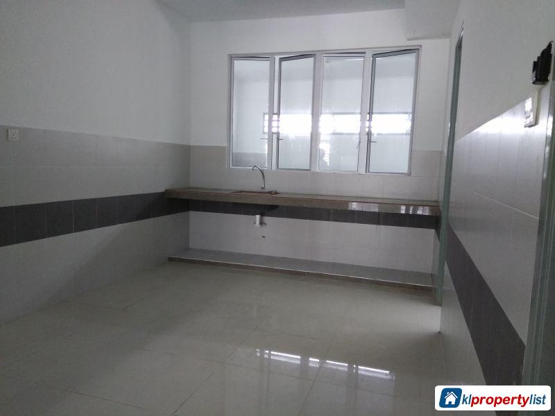 5 bedroom 2.5-sty Terrace/Link House for sale in Seremban in Negeri Sembilan - image