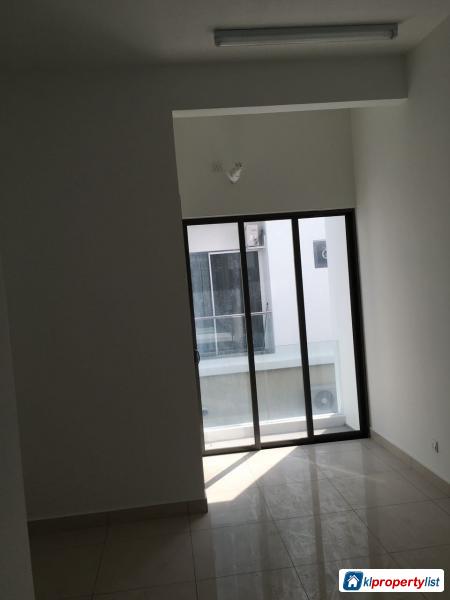 5 bedroom 3-sty Terrace/Link House for sale in Greenlane - image 4