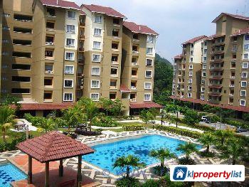 Room in condominium for rent in Kuchai Lama - image 2