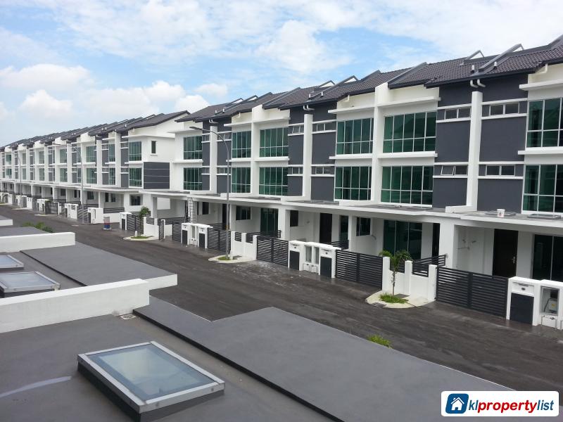 6 bedroom 3-sty Terrace/Link House for sale in Klang - image 8