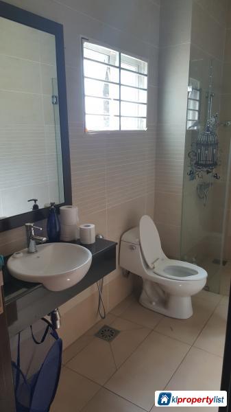 6 bedroom Semi-detached House for sale in Cheras