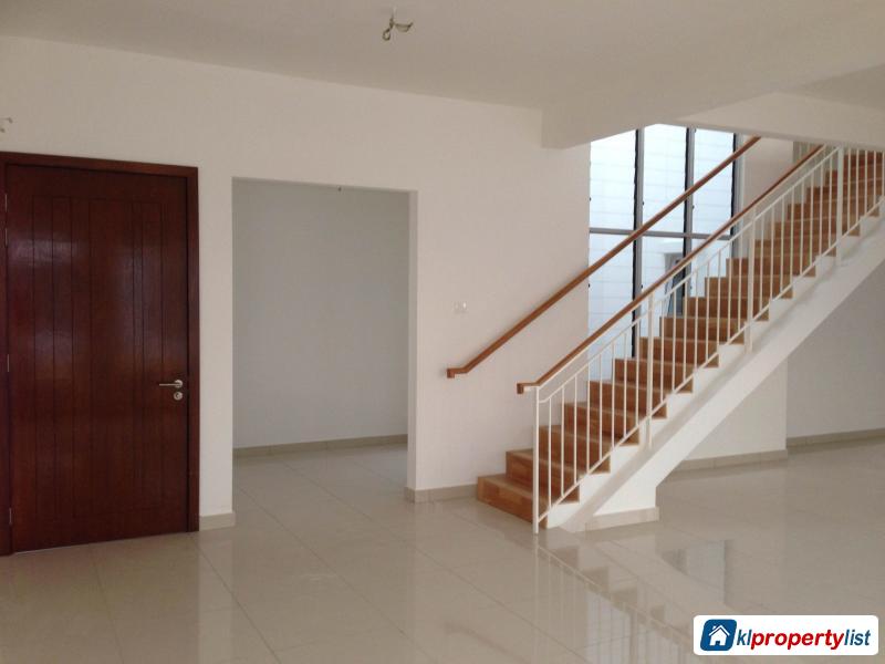 6 bedroom Semi-detached House for sale in Cheras - image 7