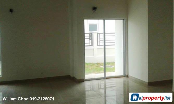 6 bedroom Semi-detached House for sale in Rawang in Selangor