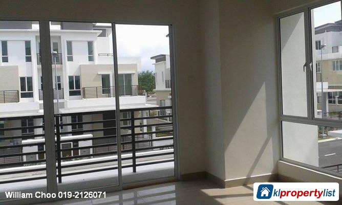 Picture of 6 bedroom Semi-detached House for sale in Rawang in Selangor